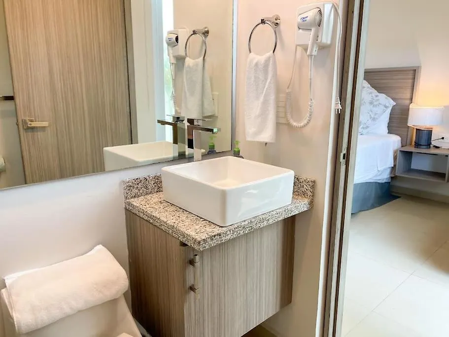 Modern Apt On The Island - Punta Mundaca 7 Apartment Isla Mujeres Mexico